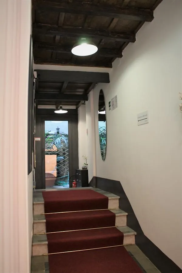 Relais Palazzo Taverna Bed & Breakfast Rome